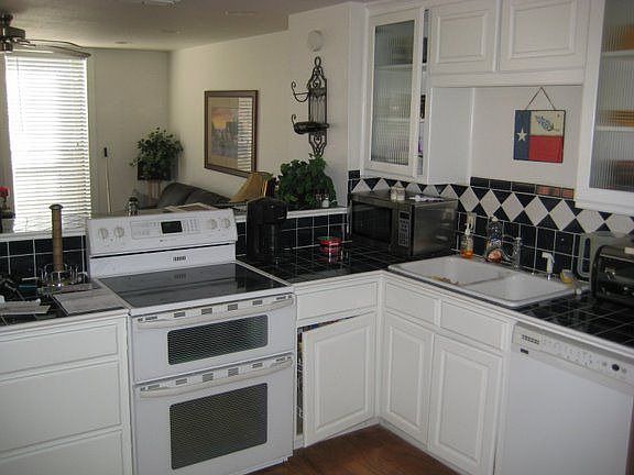 4th image of 3701 El Campo Ave