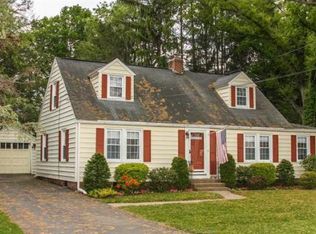 31 Hazen St, Springfield, MA 01119