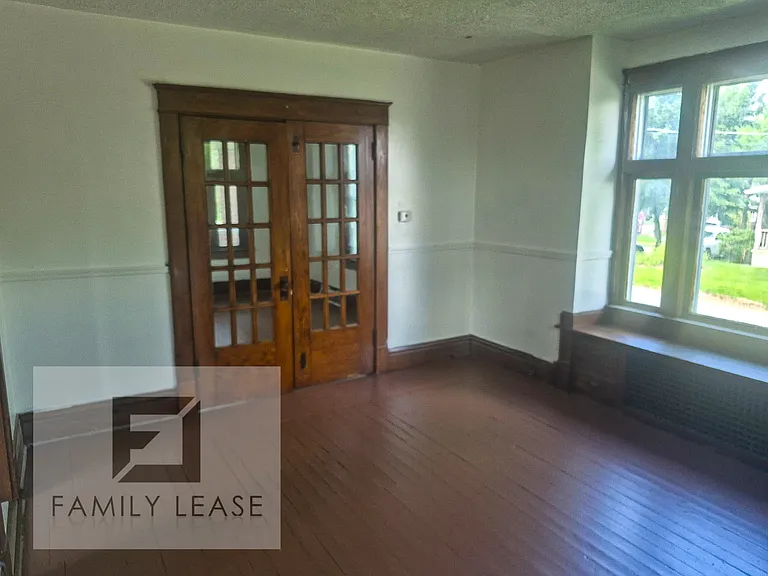 1701 Huron Ave — Photo 8