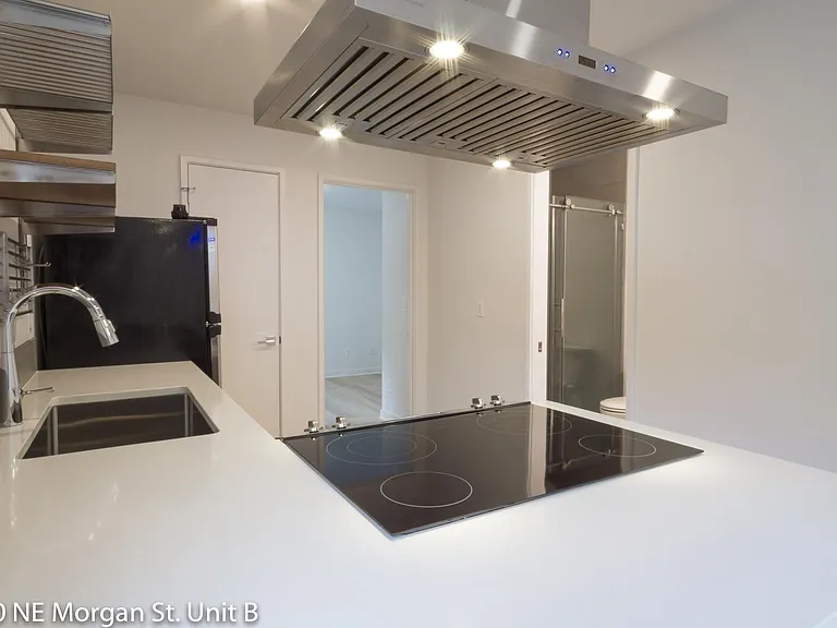 Quartz countertops and smooth top electric stove