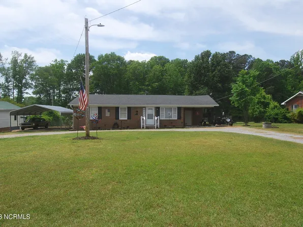 3835 Us-264 Alt, Walstonburg, NC 27888