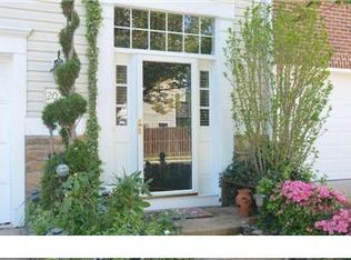 20792 Bridalveil Falls Ter, Sterling, VA 20165
