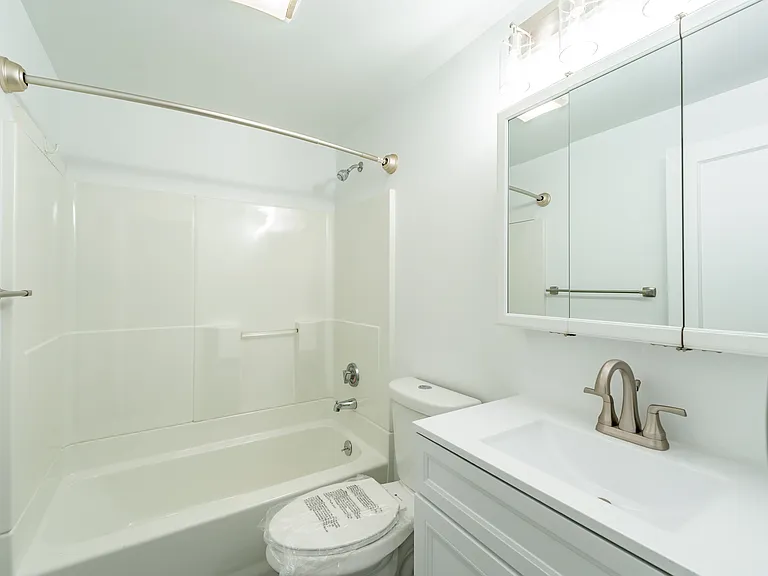 West Gate Townhomes — Photo 10