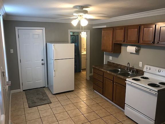 4th image of 314 1st St