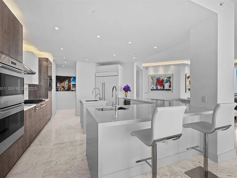 10295 Collins Ave #308 — Photo 26