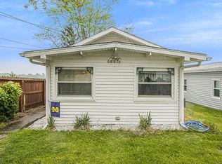 60671 Lennon Rd, Sturgis, MI 49091