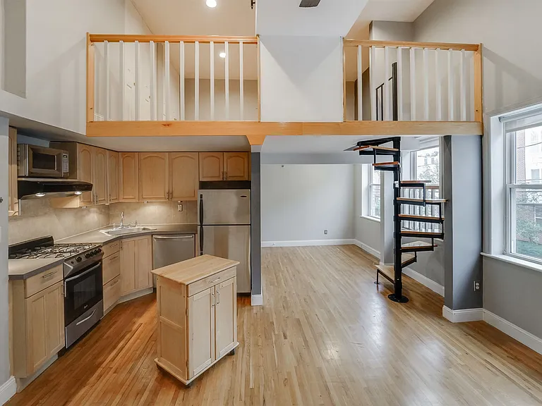 519 Monroe St #2C — Photo 1