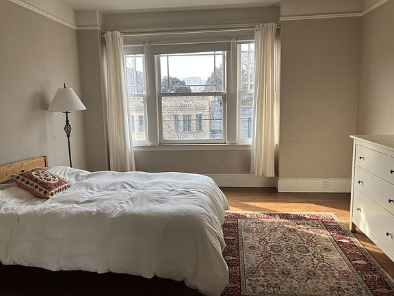 5th image of 2675 Bryant St