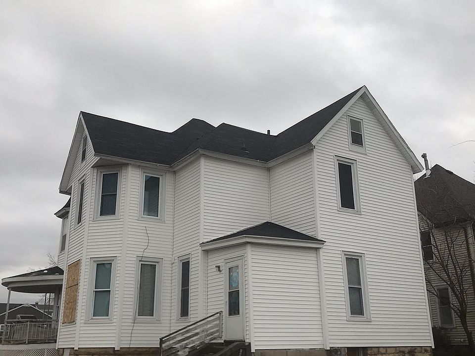 2nd image of 12 N 10th St