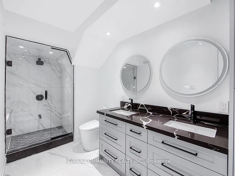 2447 Moonlight Cres #BASEMENT — Photo 16