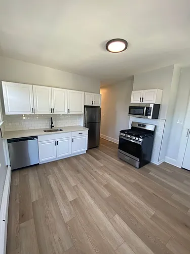 111 Bloomfield Ave Photo 1