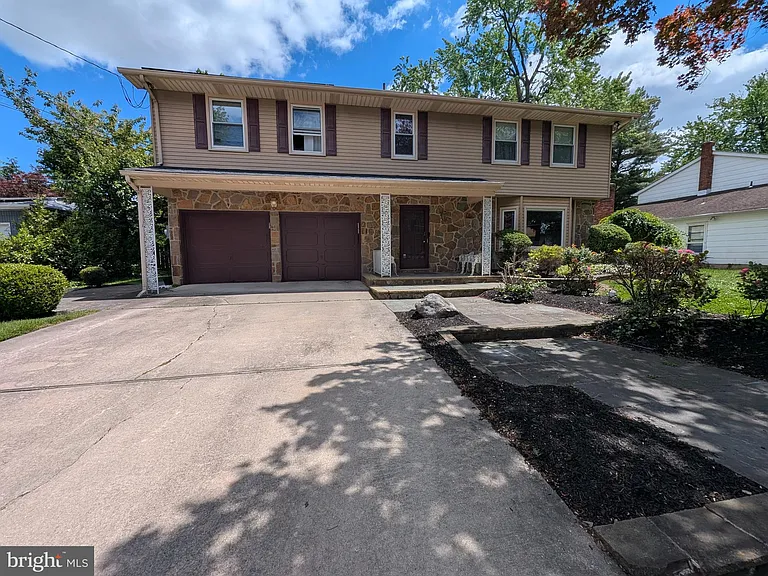 419 Kennebec Rd — Photo 2