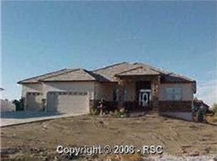 4727 Desert Candle Dr, Pueblo, CO 81001