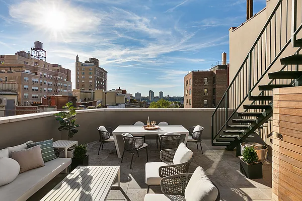 Sold by Compass | media 28