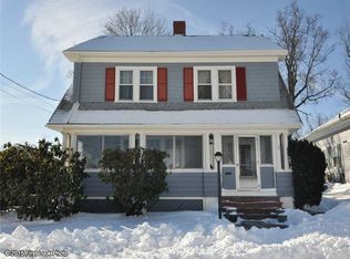 33 Brandon Rd, Cranston, RI 02910