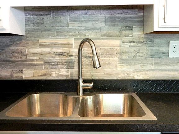 Subway Tile Back Splash