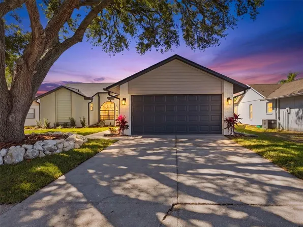 8452 Yearling Ln, New Port Richey, FL 34653