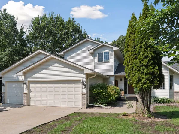 19166 Evans Cir NW, Elk River, MN 55330