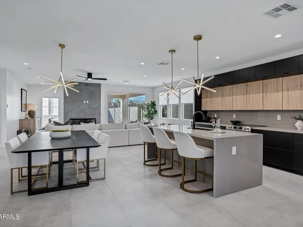 2330 N 28TH Place, Phoenix, AZ 85008