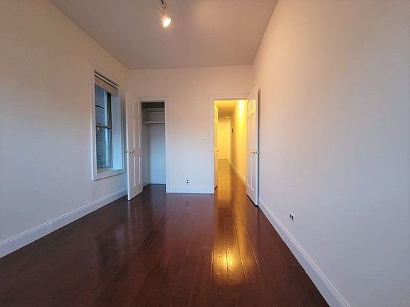 4th image of 449 W 43rd St APT 4B