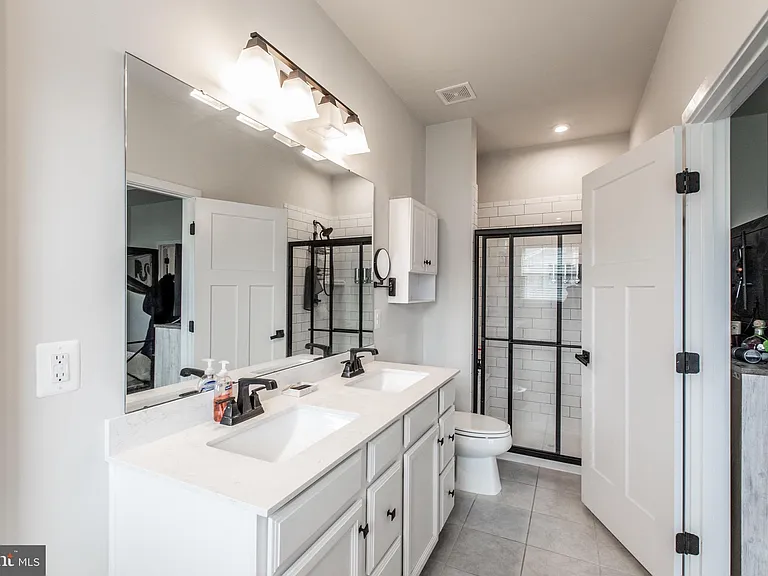 18105 Red Cedar Rd — Photo 32