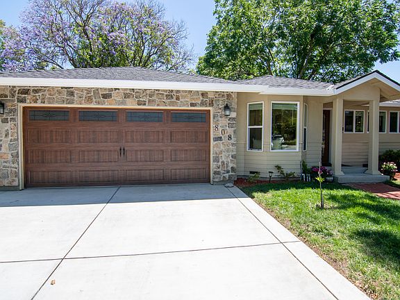 2nd image of 808 Lois Ave