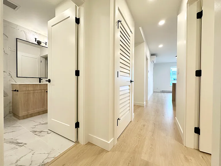 19911 76th Ave #4XX — Photo 2
