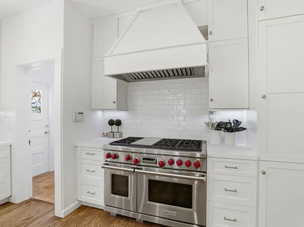 566 E Crescent Dr, Palo Alto, CA 94301