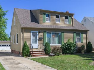 31931 Dickerson Rd, Willowick, OH 44095