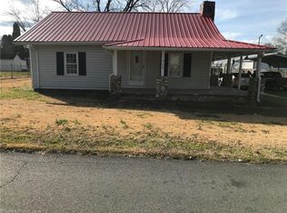 306 Yancy St, Madison, NC 27025