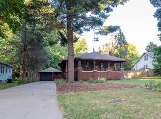 1554 S Campbell Ave, Springfield, MO 65807