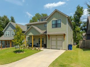 520 N Division St, Guthrie, OK 73044