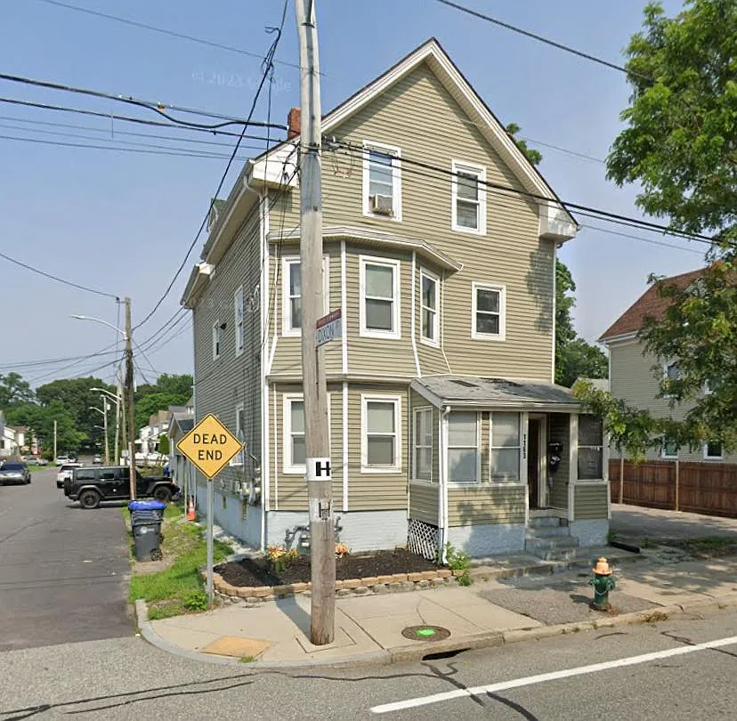2 bed, 1000 sqft, $1,600 — Photo 1
