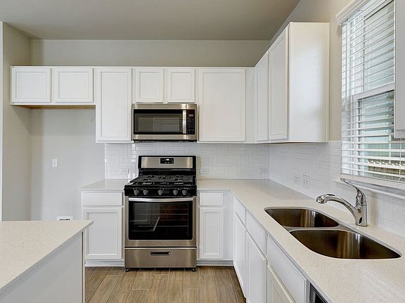 3rd image of 17900 Papaveri Way Unit 182