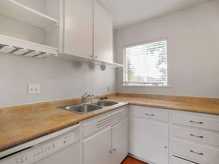 1311 Exposition Blvd #8 — Photo 3