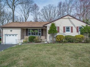 5 Springdale Rd, West Caldwell, NJ 07006