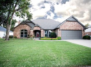 505 E Ocala St, Broken Arrow, OK 74011