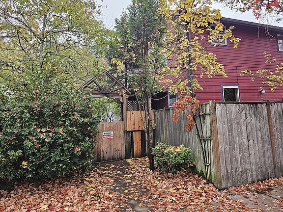 4th image of 53 Lawrence St