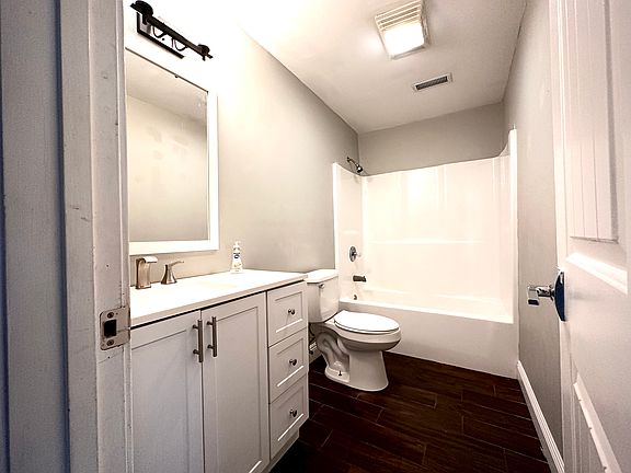 5th image of 4813 Lynhuber Dr