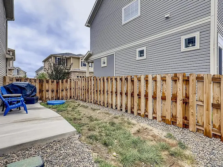 241 S Oak Hill St — Photo 26