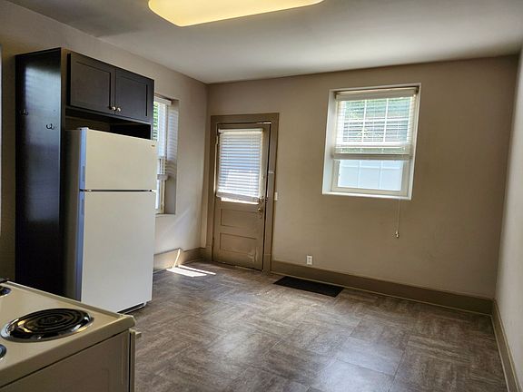 3rd image of 4910 Tennessee Ave #1