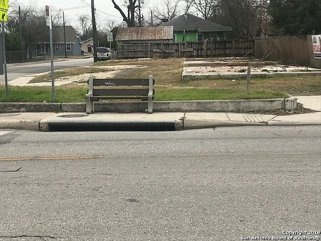 1st image of 2350 E Houston St