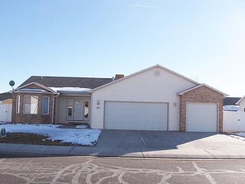 1st image of 2859 Fenel Ave