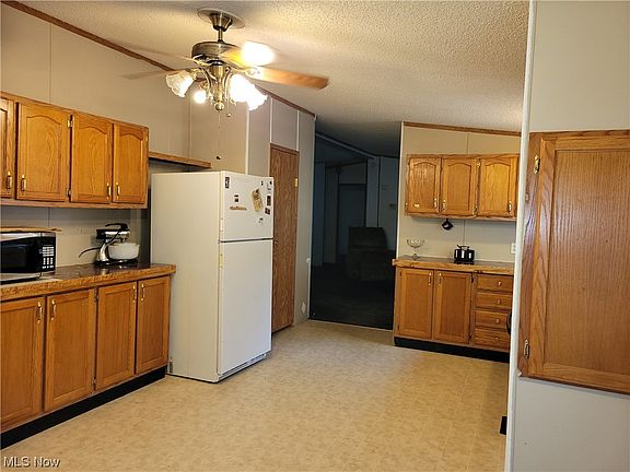 2nd image of 5665 Orangeville Kinsman Rd