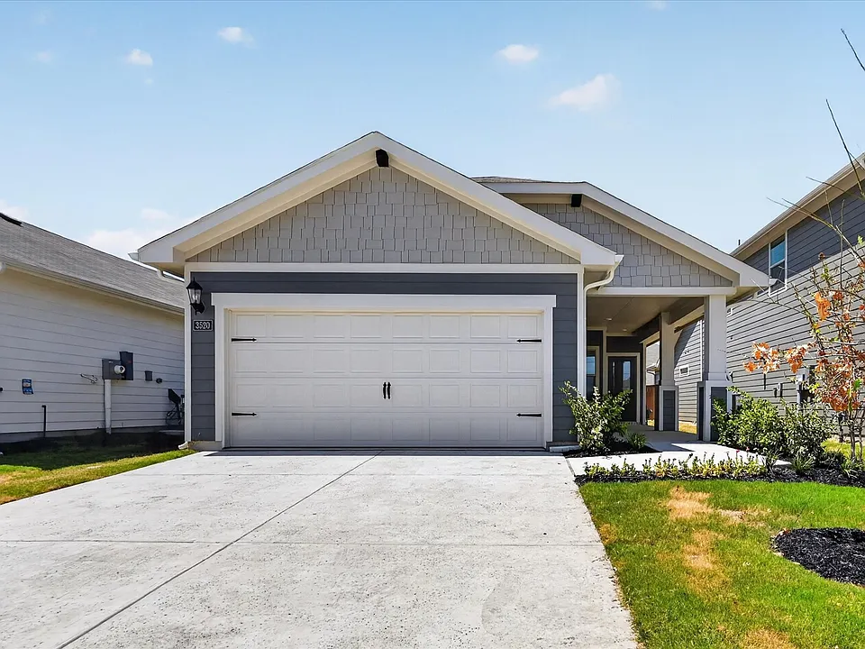 3520 Bridgeport Dr