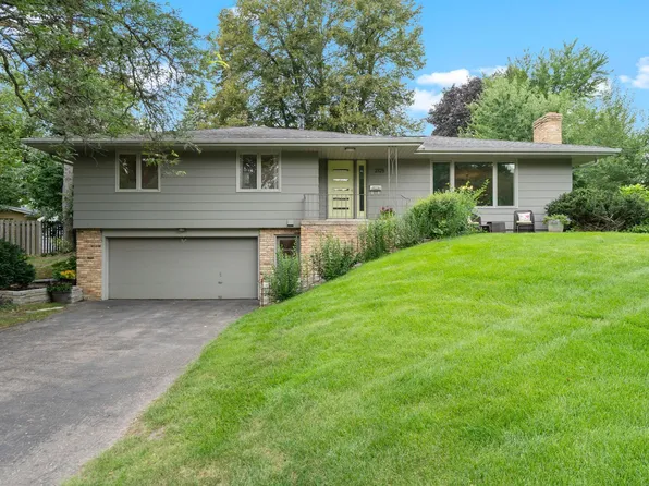 2125 Orkla Dr, Golden Valley, MN 55427