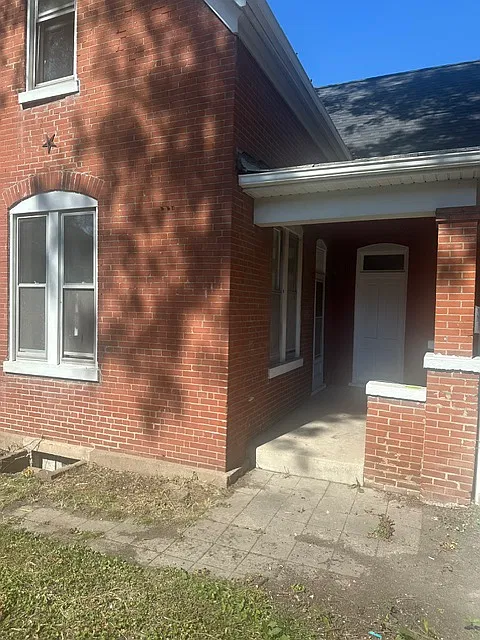 2 bed, $1,195 — Photo 3