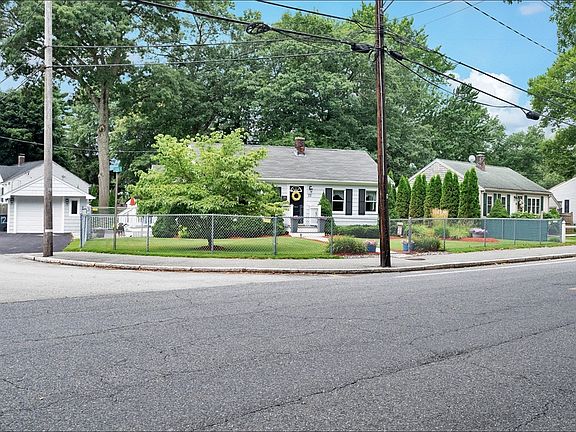 4th image of 73 Green St