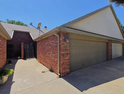 5704 York Ave Photo 1