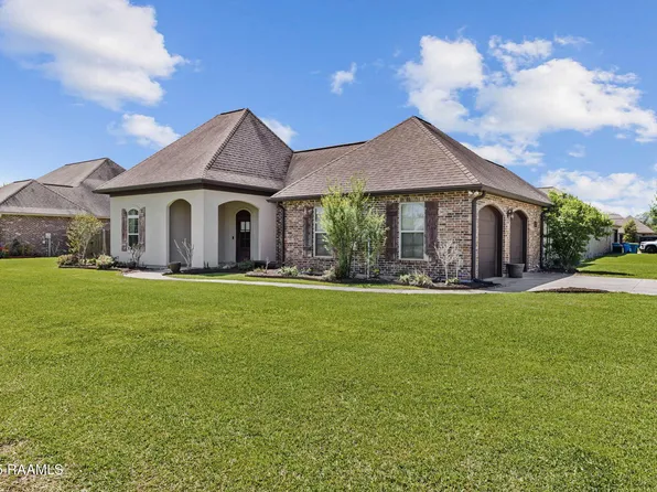 1010 Grand Loop, Breaux Bridge, LA 70517
